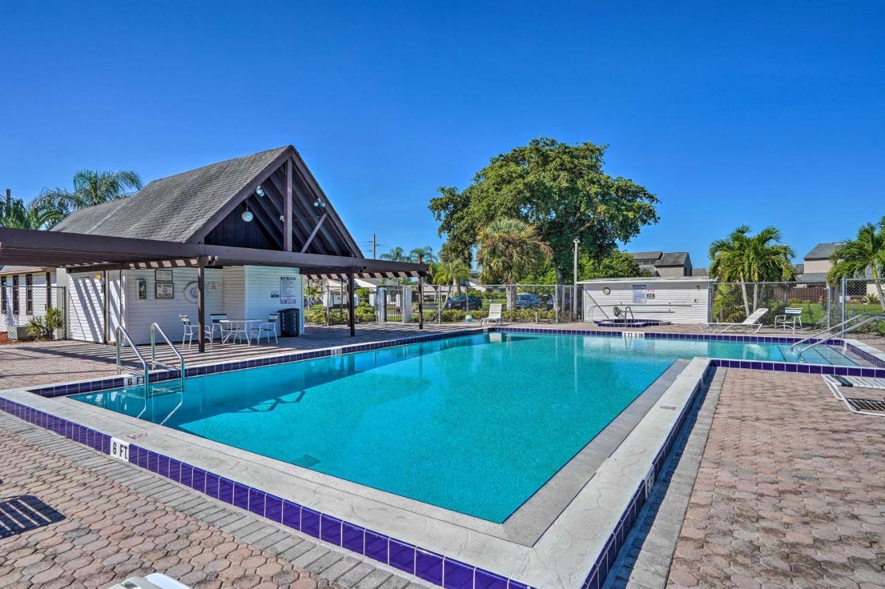 Chic Fort Myers Escape With Community Perks! Exterior foto